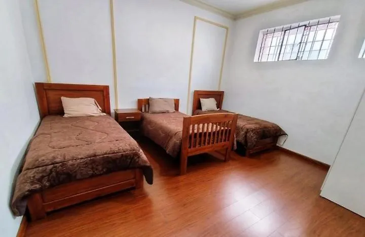 Yalconia Home 5 Beds Quito Ecuador