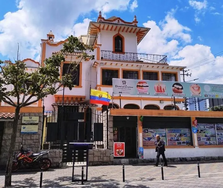 Yalconia Home 5 Beds Quito Appartamento