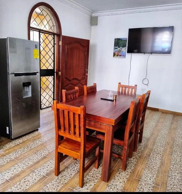 Appartamento Yalconia Home 5 Beds Quito